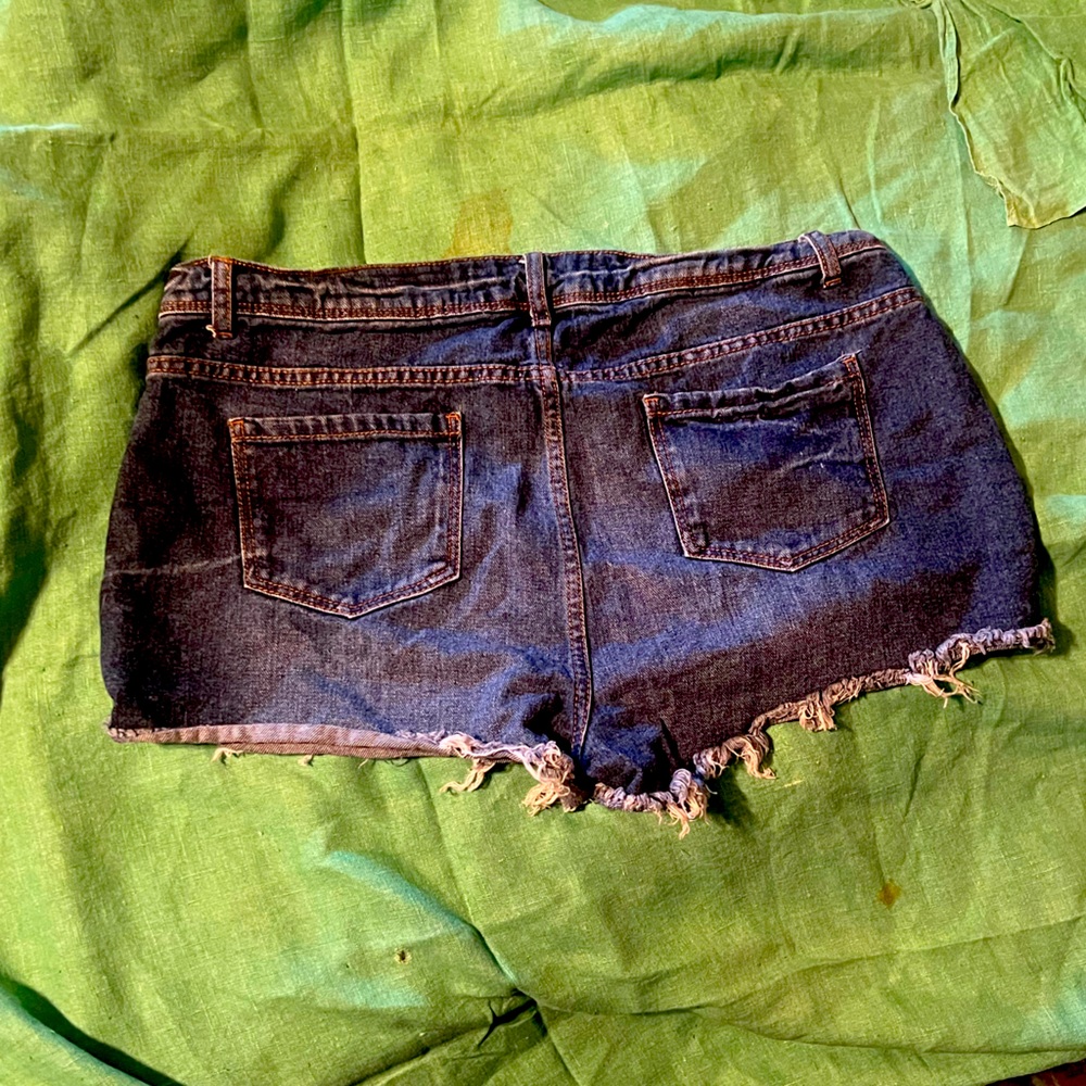 Denim Co cut off shorts 10 dark wash